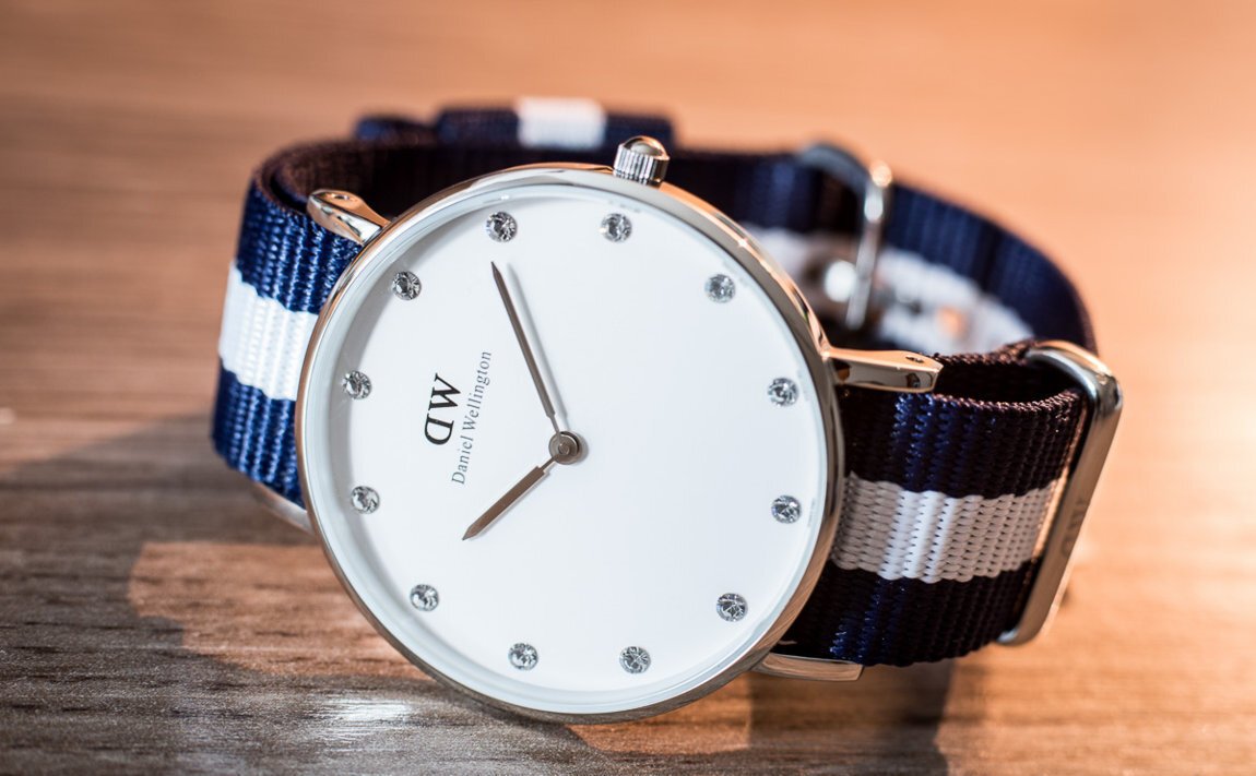 Moteriškas laikrodis DANIEL WELLINGTON Glasgow sidabrinis DW00100082 – 4