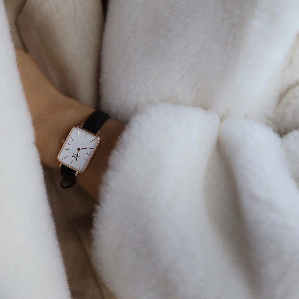 Moteriškas laikrodis DANIEL WELLINGTON DW00100434 – Quadro Pressed Sheffield Gold 32 mm – 5
