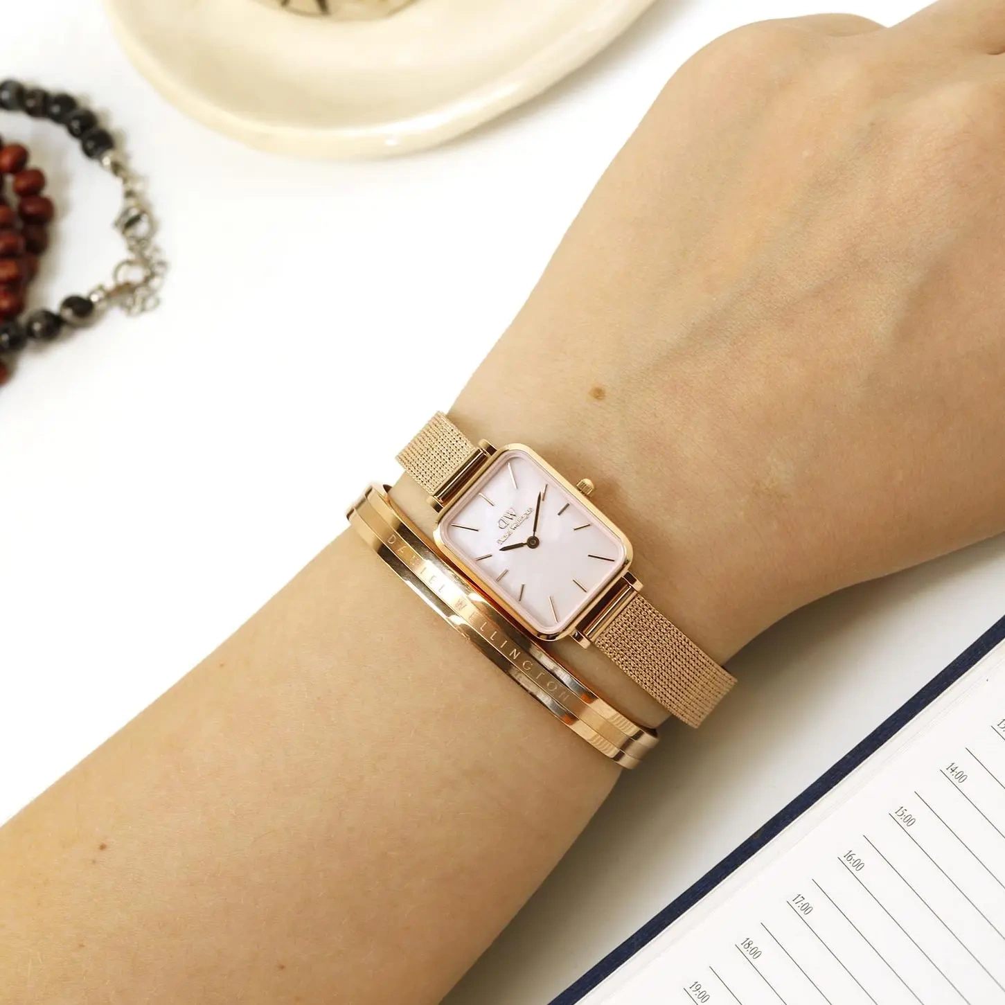 Moteriškas laikrodis DANIEL WELLINGTON Quadro Pressed Melrose Pearl 20mm DW00100510 – 5